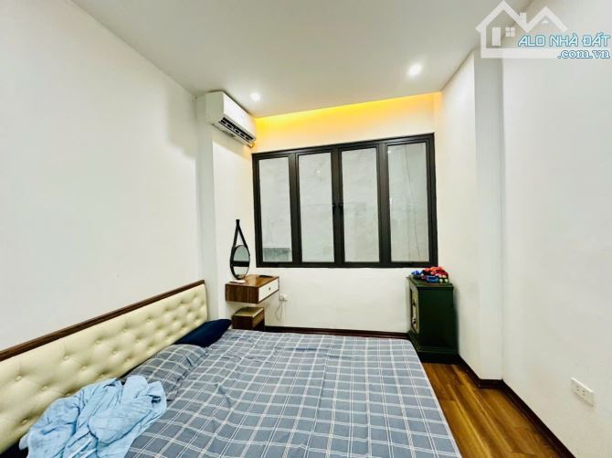 NGÕ NÔNG GẦN PHỐ - VÀI BƯỚC CHÂN RA  HỒ ĐIỀU HOÀ - NHÀ ĐẸP Ở LUÔN - TẶNG NỘI THẤT. - 1