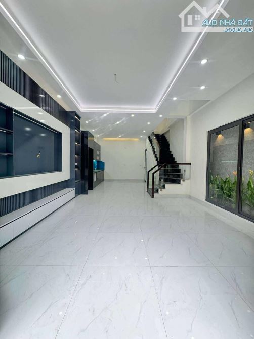 BÁN NHÀ 3 TẦNG ĐẸP NGÕ MẠC THỊ BƯỞI - 1