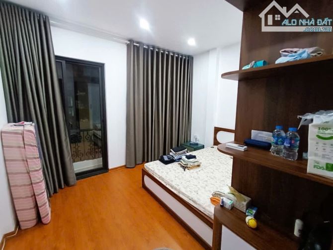 Bán nhà phố Lê Trọng Tấn, Thanh Xuân, Phân Lô, ô tô đỗ cửa, 40m2*4T, giá 12,x tỷ. - 1