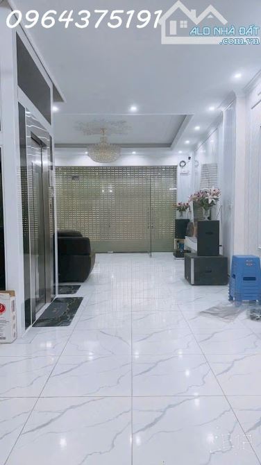 Hàng hiếm bán nhà Nguyễn Văn Cừ - 73m2 - 7 tầng thang máy - Gara ô tô - ngõ thông tứ tung - 1