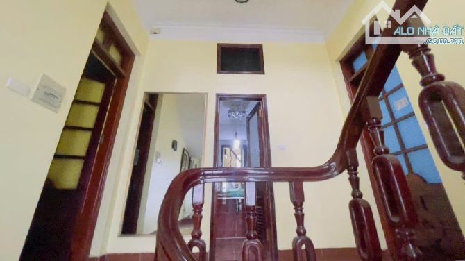 54M2 X 5 TẦNG PHỐ HOÀNG QUỐC VIỆT NGÕ THÔNG KD ÔTÔ TRÁNH 16.8 TỶ - 1