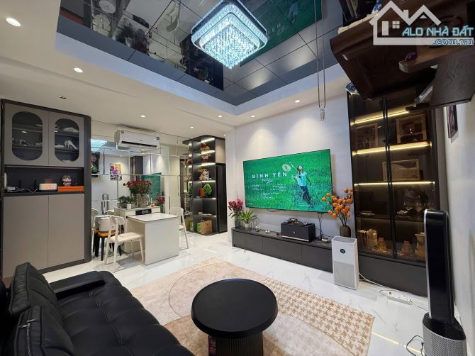 Tập thể Vip, 70m, 2ngủ, Ngõ ô tô, Nhà đẹp full nội thất cao cấp ở luôn, Tiện ích nhiều - 1