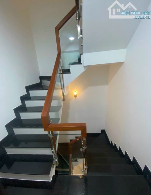 PHÚ NHUẬN - HẺM XE HƠI ĐOÀN THỊ ĐIỂM - 83M2 5 TẦNG 6PN (+ 3PN ) KHÔNG QH - CHỈ 12.6 T TL - 1