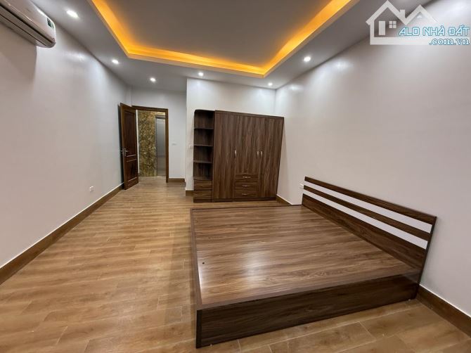 VĂN CHƯƠNG-ĐỐNG ĐA-6 TẦNG THANG MÁY-FULL NỘI THẤT-2 THOÁNG-Ở NGAY- 15M RA Ô TÔ - 9.3 TỶ - 1