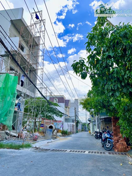 Tìm đâu ra 1 lô đất hẻm oto, cạnh Gametro, trung tâm thủ đức mà giá chỉ hơn 4tỷ - 1