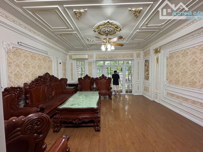 Bán nhà Đặng Vũ Hỷ, Long Biên 75m2 mt5.4m vỉa hè ô tô tránh. Giá 16.9tỷ - 1