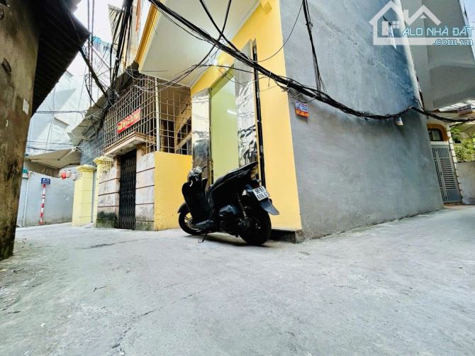 VF3 đỗ cửa - Minh Khai - Lô Góc 2 Thoáng "CỦA HIẾM" Sổ Vuông Nở Hậu, Vài Bước Chạm Mặt Phố - 1