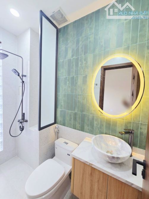 Chính Chủ Bán Nhà Đẹp 52m2 - 3 Tầng Mới 100% - Hẻm Xe Hơi 6m - Thủ Đức (Q9 cũ) - 18