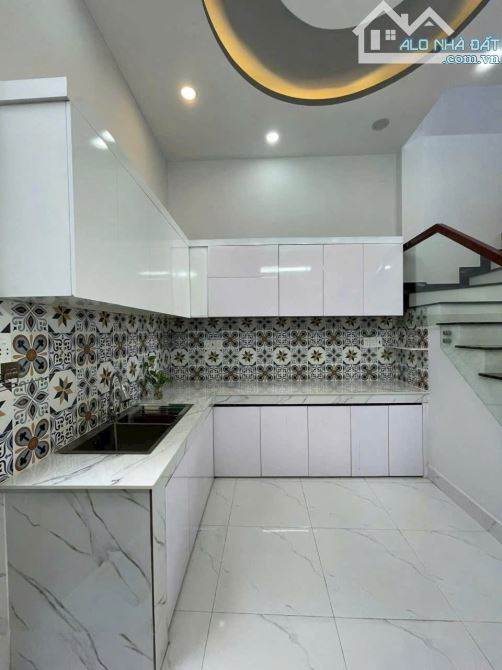 🚚 HẺM XE TẢI - GẦN GA METRO P HIỆP PHÚ 2 TẦNG BÊ TÔNG CỐP THÉP DIỆN TÍCH THỰC TẾ 50 M² - 1