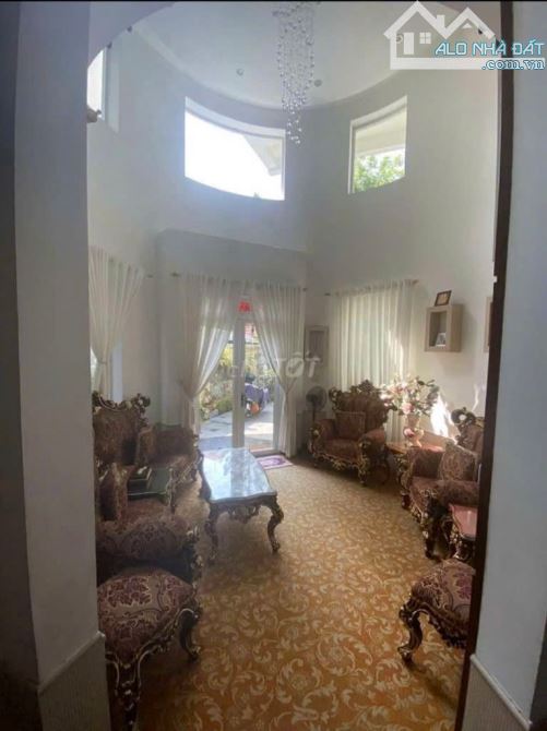 Siêu Phẩm, Bán Biệt Thự Hoa Hồng, Phường Bình An, Quận 2. 10.5x28m - 3 Lầu áp mái - 1