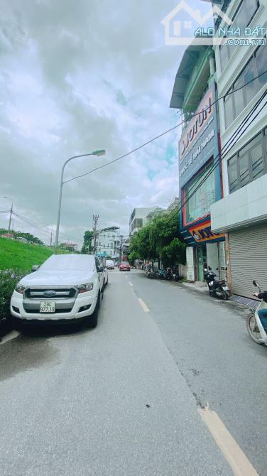 Mặt phố Lâm Du ô tô tránh KD đỉnh 31m 6T thang máy 15 tỷ - 1