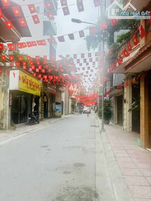 💫💫💫 HÀNG HIẾM!! PHỐ NGỌC LÂM - ĐẦU TƯ - 10 PHÒNG ĐANG CHO THUÊ - Ô TÔ - 1