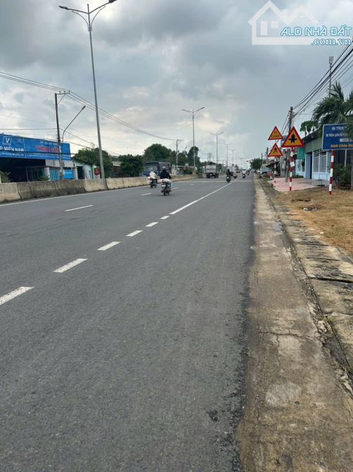 Bán nhà 10 x 50 mặt tiền Dt 784 dương minh châu chỉ 3 tỷ 200 - 1