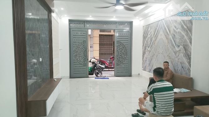 BÁN NHÀ NGÕ 663 TRƯƠNG ĐỊNH 41M² × 5 TẦNG, MT 4.3M, 11.2 TỶ HOÀNG MAI – PHÂN LÔ, Ô TÔ - 1