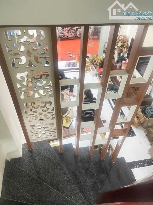 Nhà Tam Trinh Đẹp 43m 4 Tầng – Ô Tô Đỗ Ngõ – Gần Vành Đai 3 – Sổ Vuông Vắn – Hơn 6 tỷ tí - 1