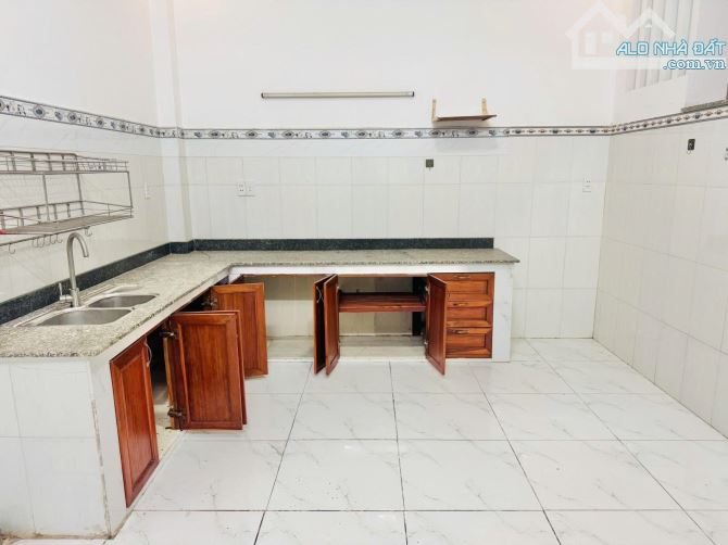 BÁN NHÀ KHU ĐÔNG BỘ LÂM THỊ HỐ Q12 - 3 TẦNG 65M2 ( 5M X 13M) - HẺM XE HƠI THÔNG - 6.06 TỶ - 1