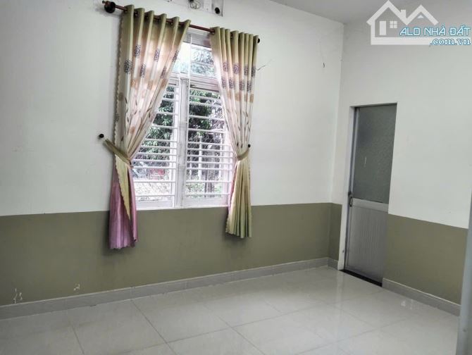 Bán nhà khu phố 6  Thị Trấn Tân Biên , huyện Tân Biên , tây Ninh dt 10x40m nhà đẹp 1ty650 - 1