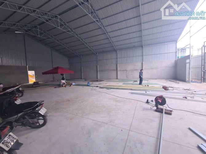 CHO THUÊ XƯỠNG THẠNH LỘC Q12.DT 700M/35TR - 1