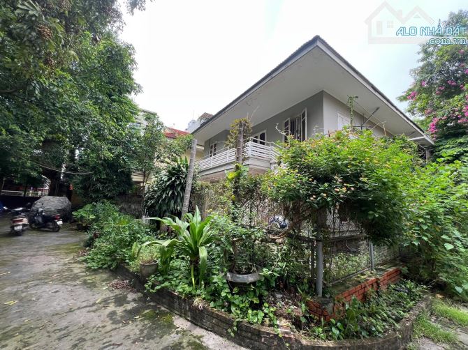 Nhà 40A Võng Thị, Tây Hồ, 175m², Mặt Tiền Rộng, Giá 60 Tỷ - Tiện ích đầy đủ, vị trí tốt. - 1