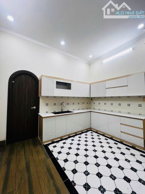 NGUYỄN THỊ THẬP VỊ TRÍ VIP - THÔNG SỐ ĐẸP 4x19m. NHỈNH 8 TỶ - 1