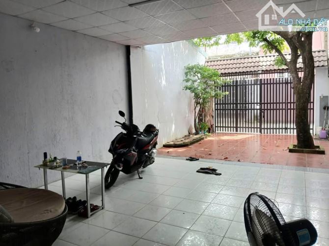 Ngộp Ngộp  ! Bán gấp căn nhà ở 1/ Đ. Tân Xuân 6 , Hóc Môn  81m2 SHR giá 1 tỉ 050tr - 1