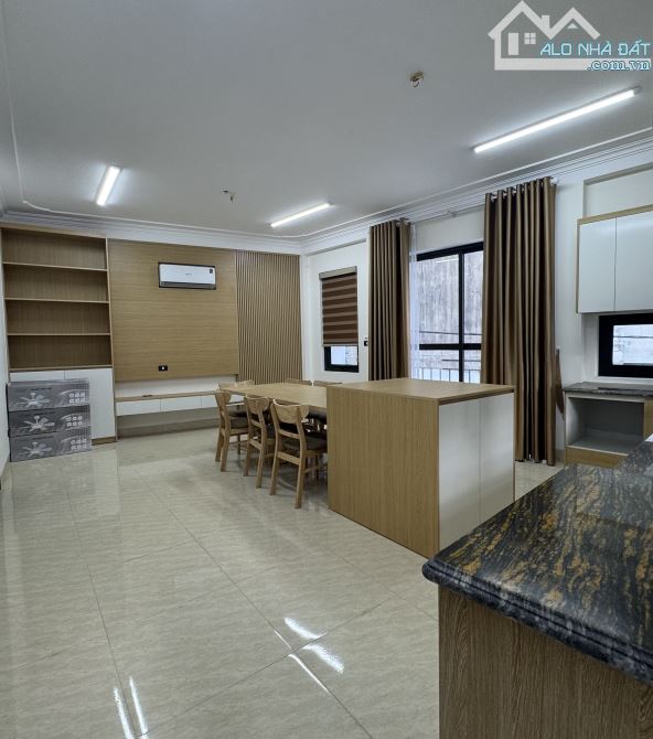 BÁN NHÀ LÔ GÓC 2 MẶT NGÕ 6 TẦNG THANG MÁY VIỆT HƯNG Ô TÔ VÀO NHÀ GẦN PHỐ LỆ MẬT BIG C - 2
