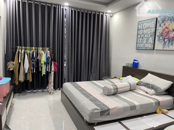 SÁT MT! Bán Nhà Mới Đẹp 4 Tầng Huỳnh Văn Bánh, 45m2, Nhỉnh 6 Tỷ TL - 1