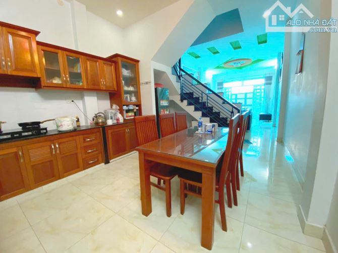 Bán GẤP nhà ĐẸP ở ngay hẻm LỚN đường Số 28, P. 6, Gò Vấp - 1