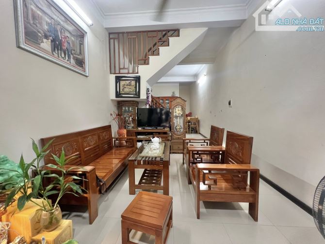 NHÀ ĐẸP DÂN XÂY VĂN QUÁN, LÔ GÓC 2 MẶT THOÁNG, GẦN PHỐ, NGÕ RỘNG Ở SƯỚNG 48M2 GIÁ 9,4 TỶ - 1