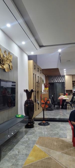 🎉🎉Mặt tiền  Phùng chí kiên , DT đất 87,5m DT sàn 202 m, nhà đẹp full nội thất cao cấp - 1
