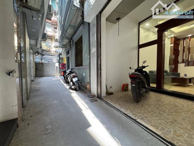 Bán nhà đẹp Tôn Đức Thắng gần phố, tặng nội thất, 25m2, 6.28 tỷ - 1