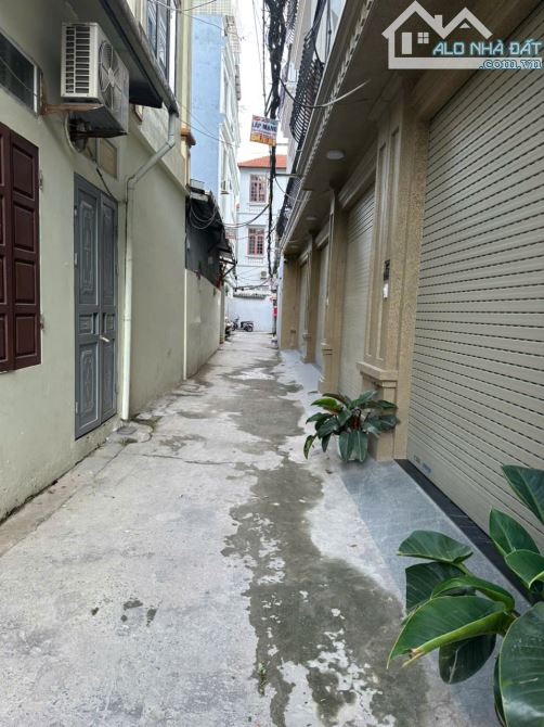 NHÀ MỚI 6 TẦNG , THANG MÁY, DT 40M , MT4,5M GIÁ CHÀO 10,5 TỶ - 1