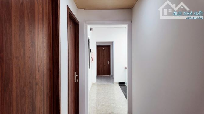 CĂN HỘ DỊCH VỤ CAO CẤP, 272M2, 4 TẦNG, DOANH THU 80TR/THÁNG - 1