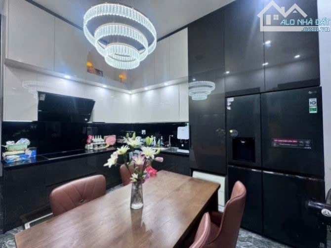 🔥 KHÔNG CÒN LẦN THỨ 2 – VILLA 3 TẦNG LÔ GÓC SƠN THỦY 8 – SÁT SÔNG, NHỈNH 11 TỶ! - 1