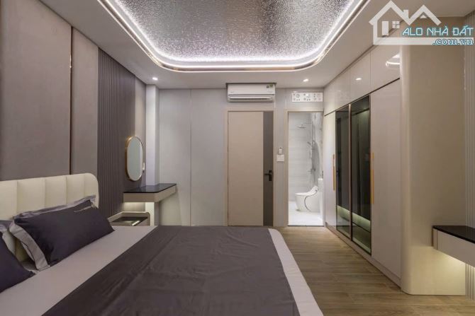 Bán căn nhà FULL NỘI THẤT đường NGUYỄN VĂN KHỐI PHƯỜNG 11 - 12