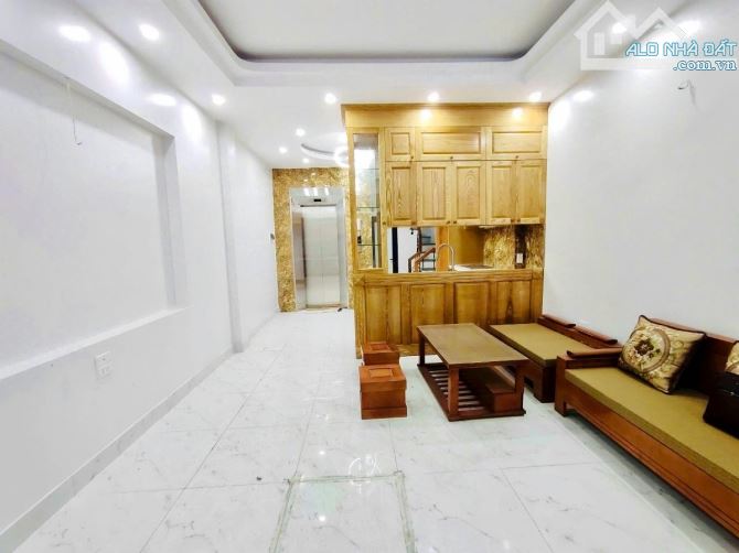 VĂN CHƯƠNG-ĐỐNG ĐA-6 TẦNG THANG MÁY-FULL NỘI THẤT-2 THOÁNG-Ở NGAY- 15M RA Ô TÔ - 9.3 TỶ - 12