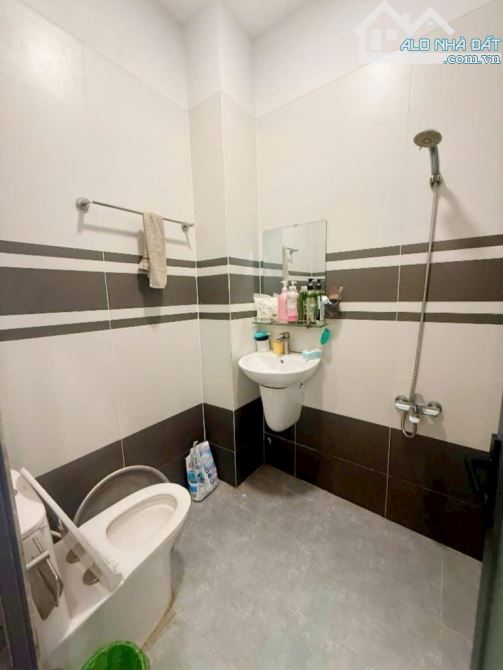 100 MÉT VUÔNG - 5X20 - BÁN NHÀ HẺM 6M THÔNG TÂN KỲ TÂN QUÝ SÁT AEON MALL GIÁ 7,8 TỶ TL - 13