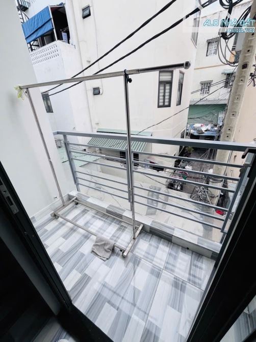 BÁN NHÀ ĐẸP 3 TẦNG 67M2 HẺM 135 TÂN HÒA ĐÔNG PHƯỜNG 14 QUẬN 6 CHỈ 6,3 TỶ TL - 13