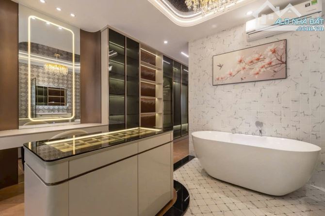 Bán căn nhà FULL NỘI THẤT đường NGUYỄN VĂN KHỐI PHƯỜNG 11 - 15