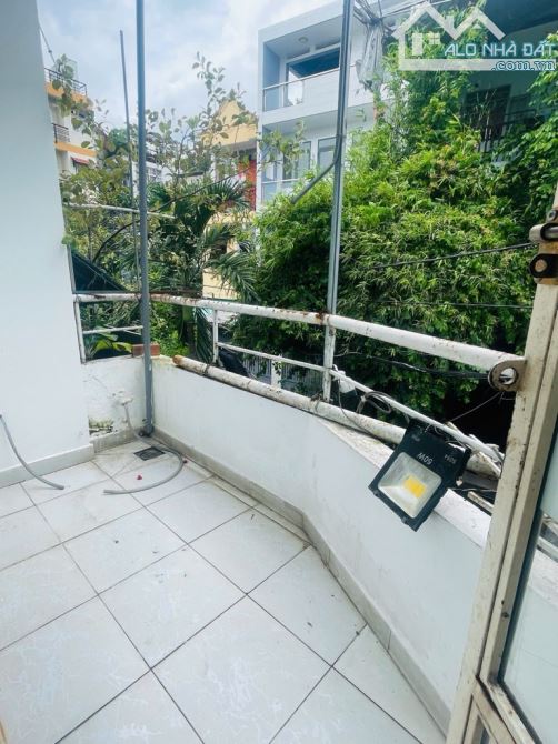 CHDV DÒNG TIỀN 800 TR NĂM - 4 TẦNG - 82M2 - NGUYỄN VĂN NGHI GÒ VẤP - 9.25 TỶ - 15