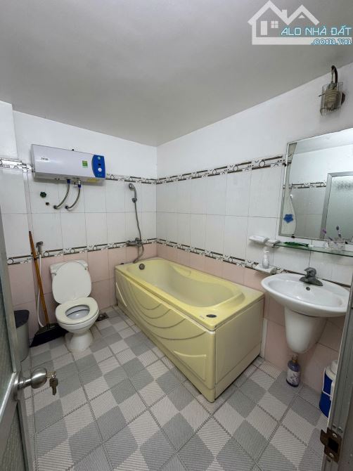 MT2075 Cho thuê nhà nguyên căn tại Lê Hồng Phong cực đẹp - 15