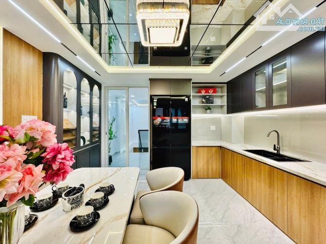 🏠Nhà Hẻm 5m Nguyễn Văn Khối, P11💎4x11m 4 Lầu 4PN 3WC💎Nội Thất Cao Cấp💎8,2 Tỷ - 18