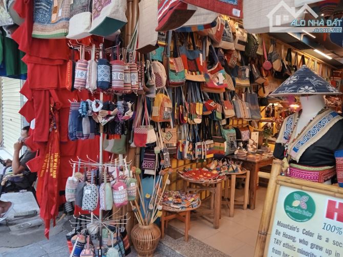 Bán nhà mặt phố Hàng Bông, Lãi 835 tỷ - 382m2, mặt tiền: 13,2m, Giá bán 228 tỷ gần Bờ Hồ