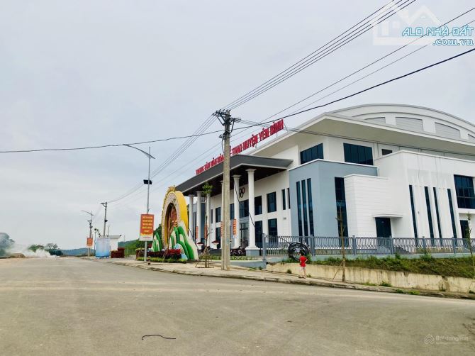 Đất trung tâm TT Yên Bình, Yên Bái 102m², đường 9m ô tô tránh, kinh doanh đỉnh, 1,35 tỷ - 2