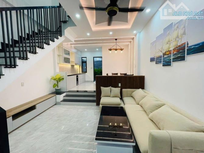 Chuyển Nhượng Nhà 3 Tầng Kiệt Ô Tô Ngự Bình Cách Đường Chính 20M An Cư - 2
