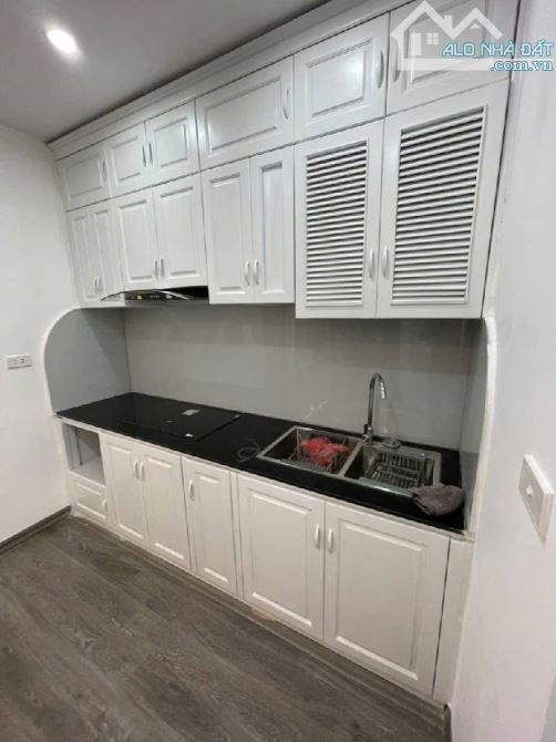 Căn Tập Thể Góc 3 Mặt Thoáng 120m² – Siêu Phẩm Phố Vip Nguyễn Huy Tưởng - 4.85 Tỷ - 2