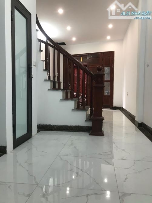 BÁN GẤP NHÀ ĐẸP - ĐỒNG NHÂN, ĐÔNG LA, HOÀI ĐỨC – Ô TÔ ĐỖ CỔNG – 30M² x 3 TẦNG – CHỈ 3,68 T - 2