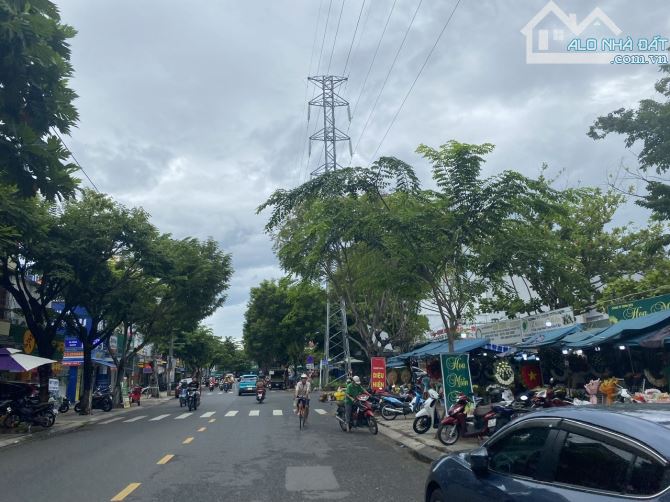 Cần bán 2 lô liền kề MT Lê Thanh Nghị( 2MT Trước sau), 230m ngang 10m đối diện chợ - 2