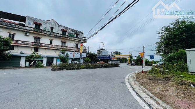 Cần bán lô góc 114m đất đấu giá Tổ 1 Thị Trấn Sóc Sơn vỉa hè kinh doanh nhỉnh 10 tỷ xíu - 2