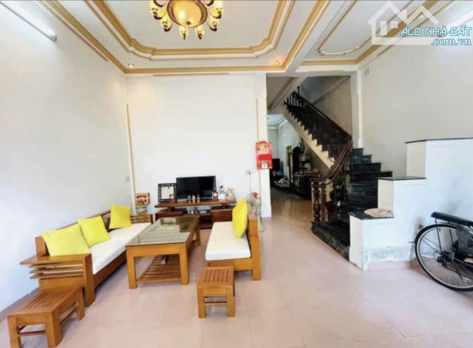 Bán nhà đẹp 02 tầng kiệt oto  Phan Chu Trinh, Tp.Huế giá rẻ chỉ 3,x tỷ - 2
